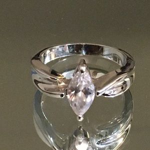 HGEP marquis cut Engagement / promise ring size 6